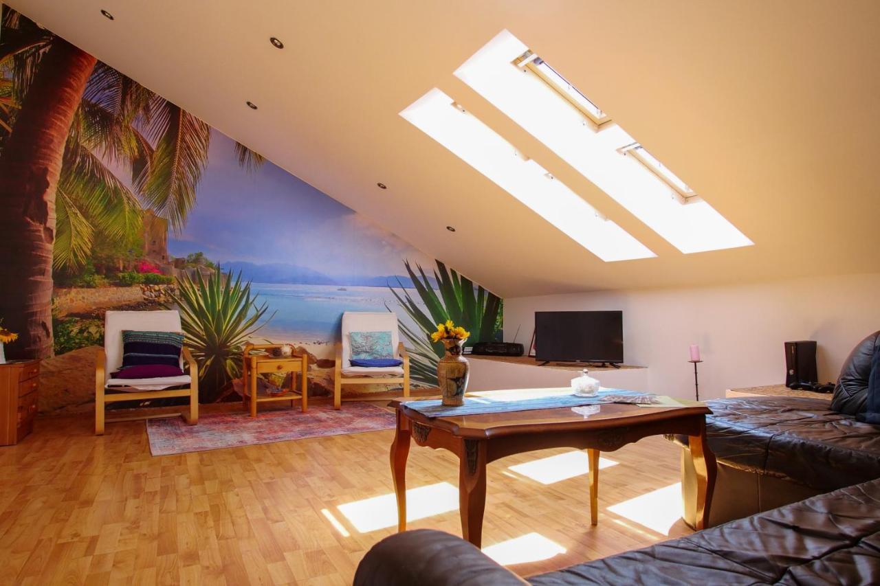 Amu Apartment Pula Ngoại thất bức ảnh