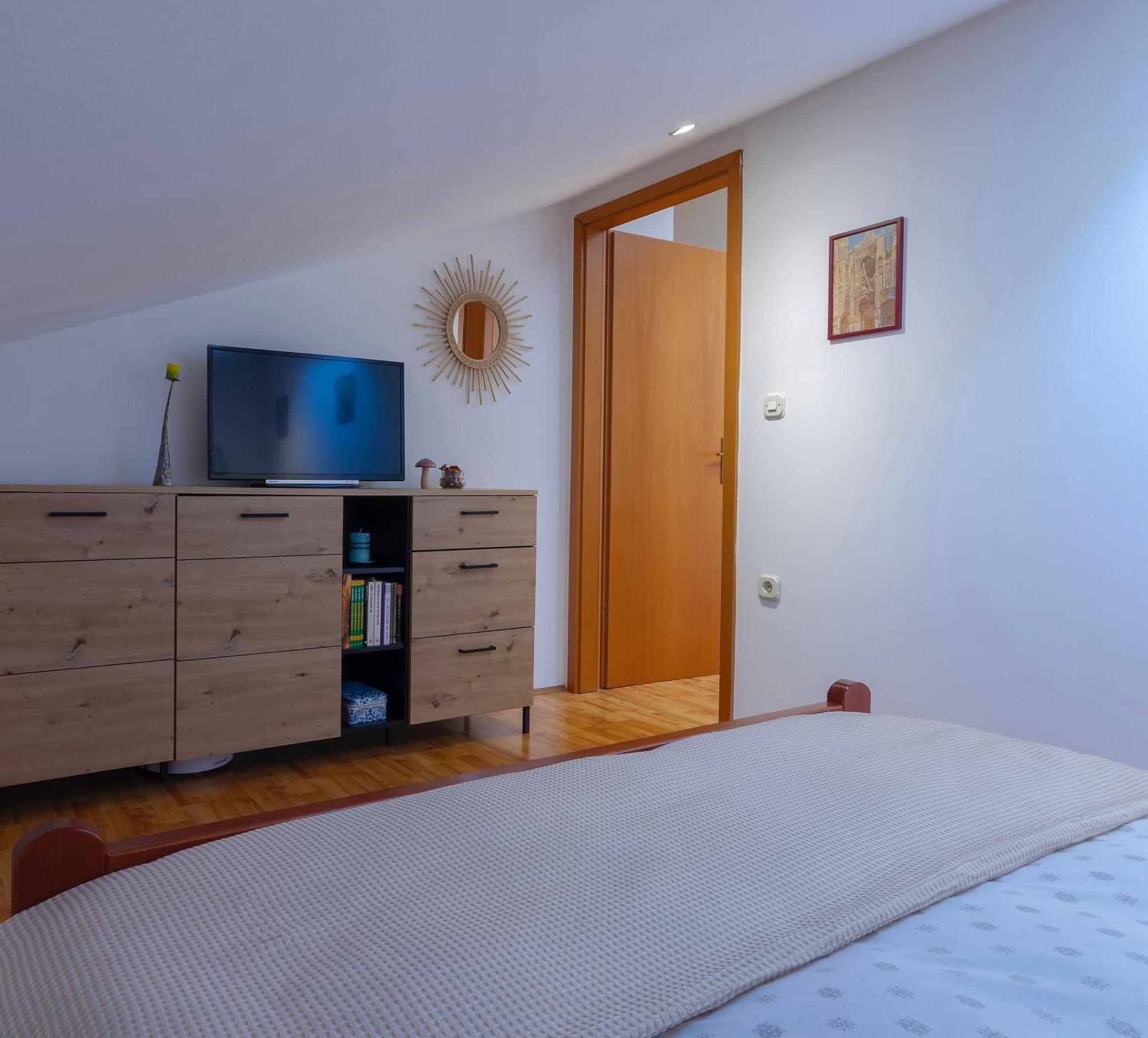 Amu Apartment Pula Ngoại thất bức ảnh